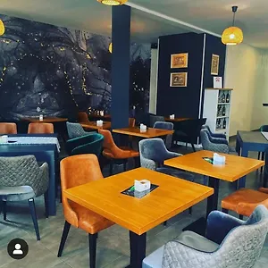 *** Couette-café White Croatie